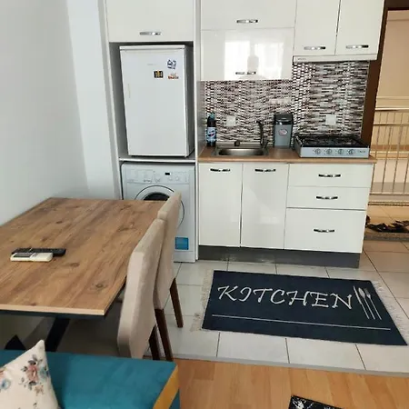 Daire Kampus Apart 3 *